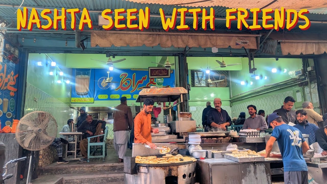 Makhan Paratha at Cafe Siraj Full Tafreeh Vlog