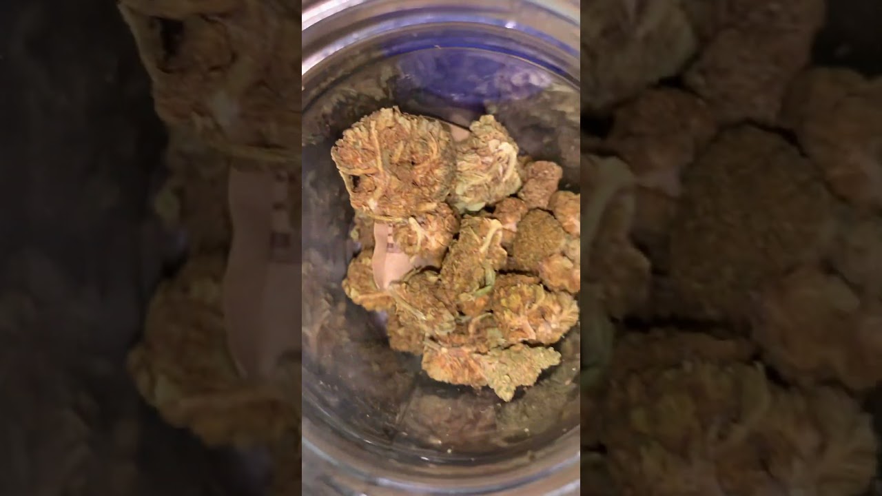 New pack from cbd hemp direct stran crack smugler this is for a smoker on a budget