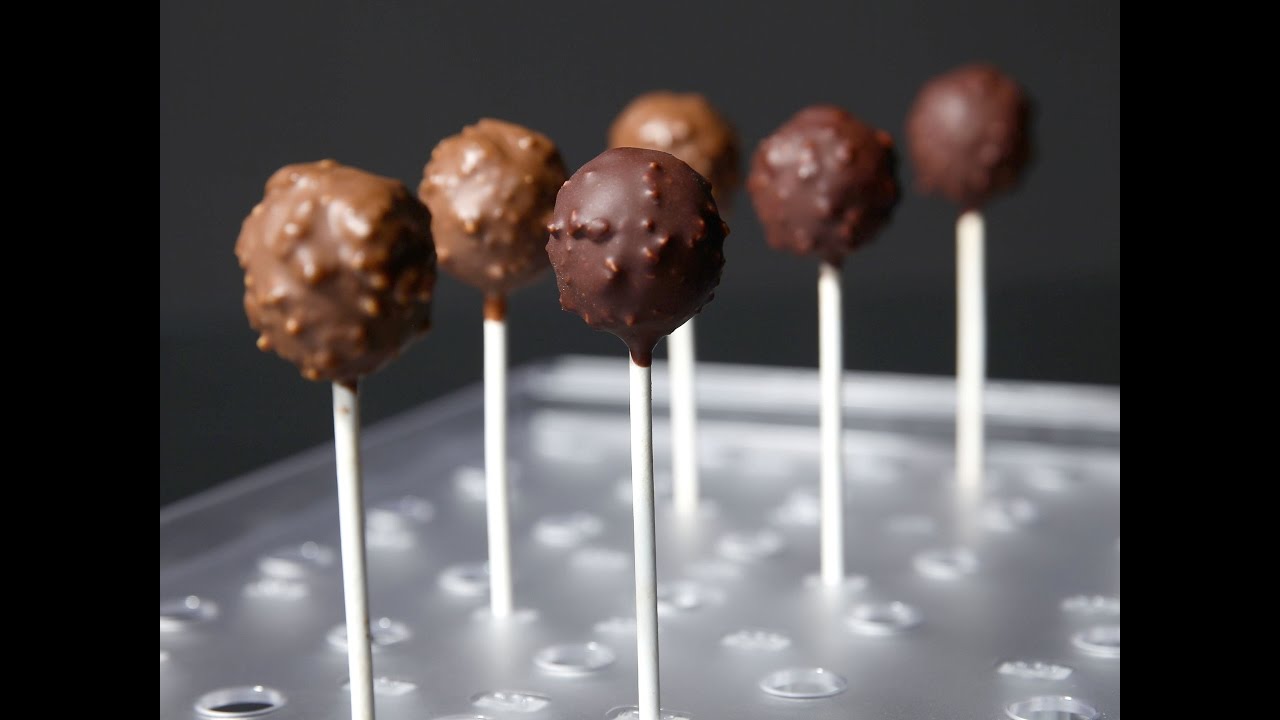 Sucettes façon Rocher Praliné par Thierry Bamas
