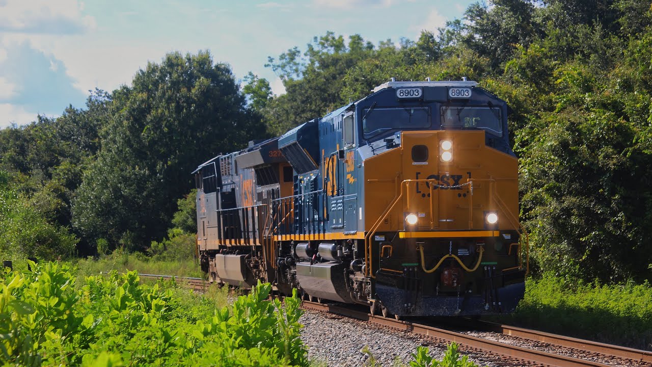 Hunting New CSX Engines! EMD ST70AHs!