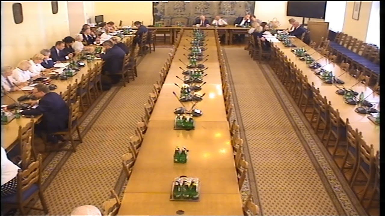 Obniżenie podatku PIT z 18% do 17% - Rozpatrzenie projektu ustawy - 2019.08.30
