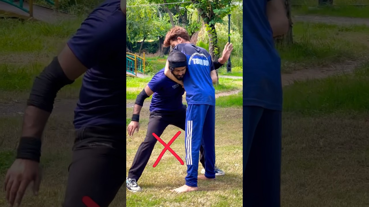 Self Defense Road Fight #selfdefense #selfdefence #rajatayyab #taekwondo #fightback #kravmaga
