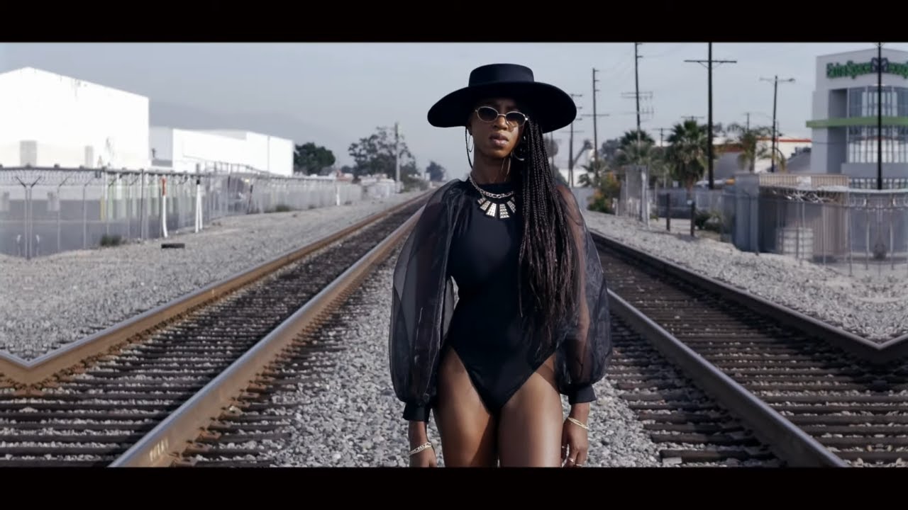 Lyric Jones - Dusty Heart [Prod. Giallo Point] (Official Music Video)