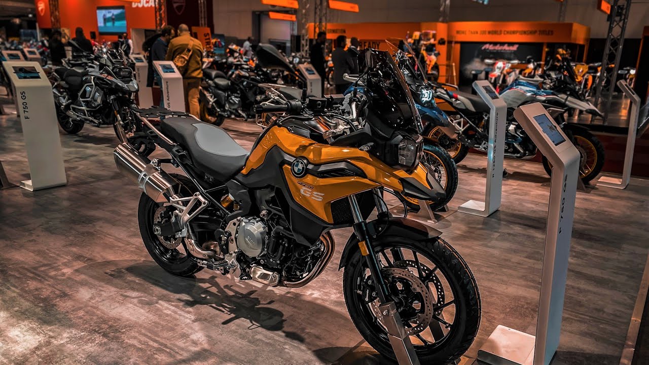 Top 8 Middle-Weight Adventure Motorcycles (500 - 900cc Touring Lineup)