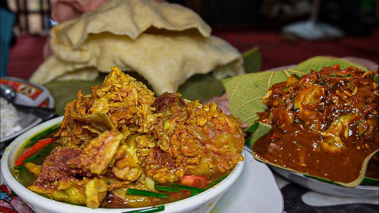 JUALAN DITENGAH HUTAN TAPI LARIS SAMPAI YANG JUAL BELUM DATANG SUDAH BANYAK YANG NUNGGU