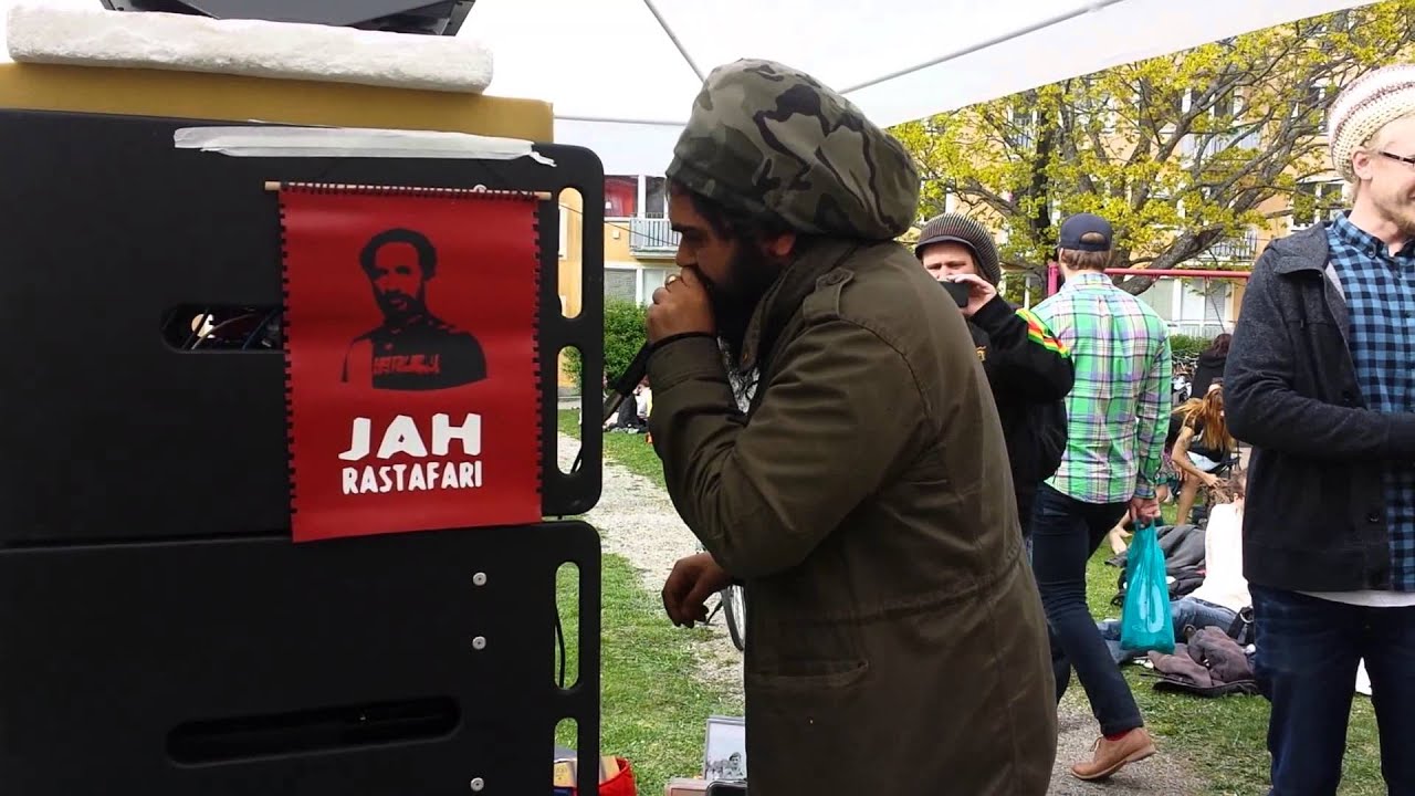 Jah Massive plays alongside Meditative and King Josef Uppsala valborg 2014