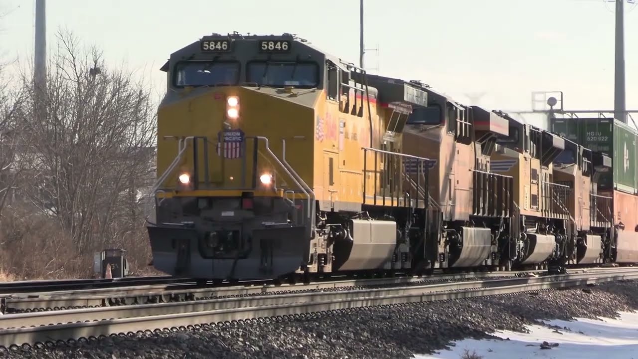 Patched Southern Pacific Train Engine Plus Bonus Trains At Elmhurst Illinois