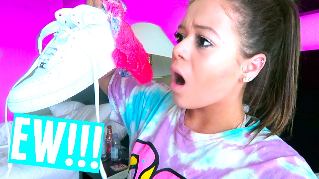 FOUND UNDERWEAR IN MY SHOES!!! VIDCON 2016 | HeyItsSarai