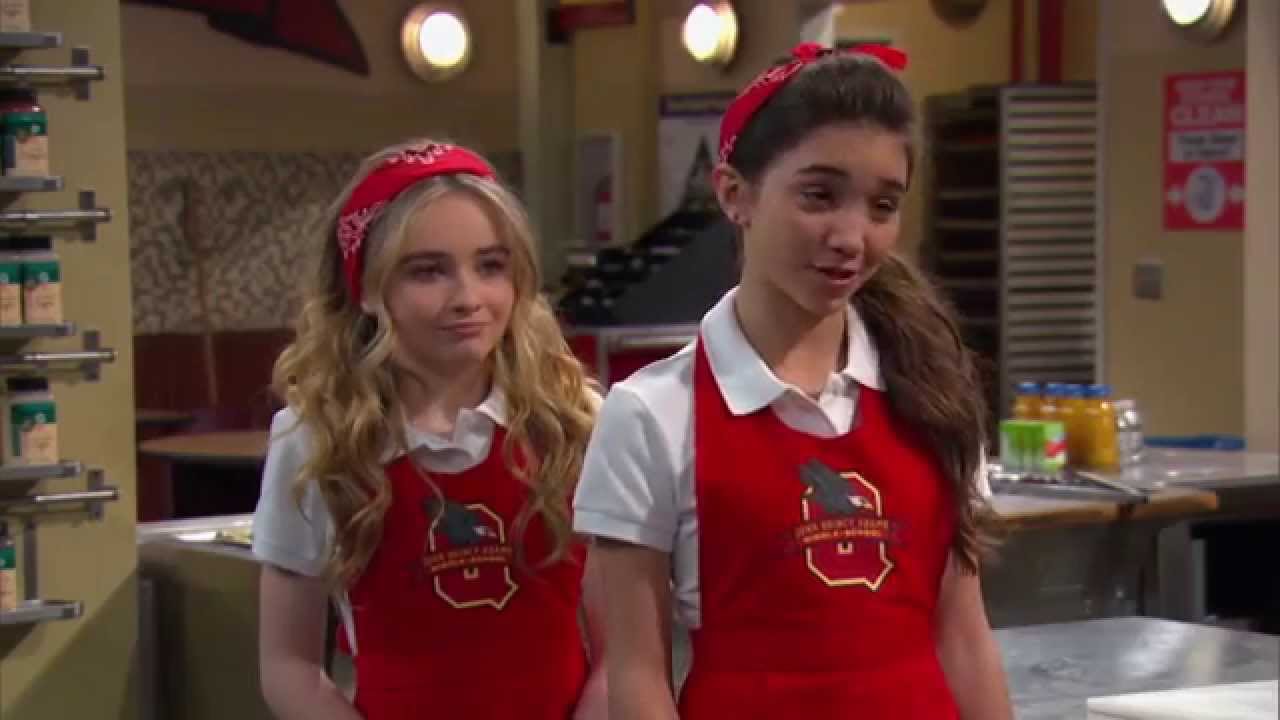 Girl Meets World | Aan het werk | Disney Channel BE