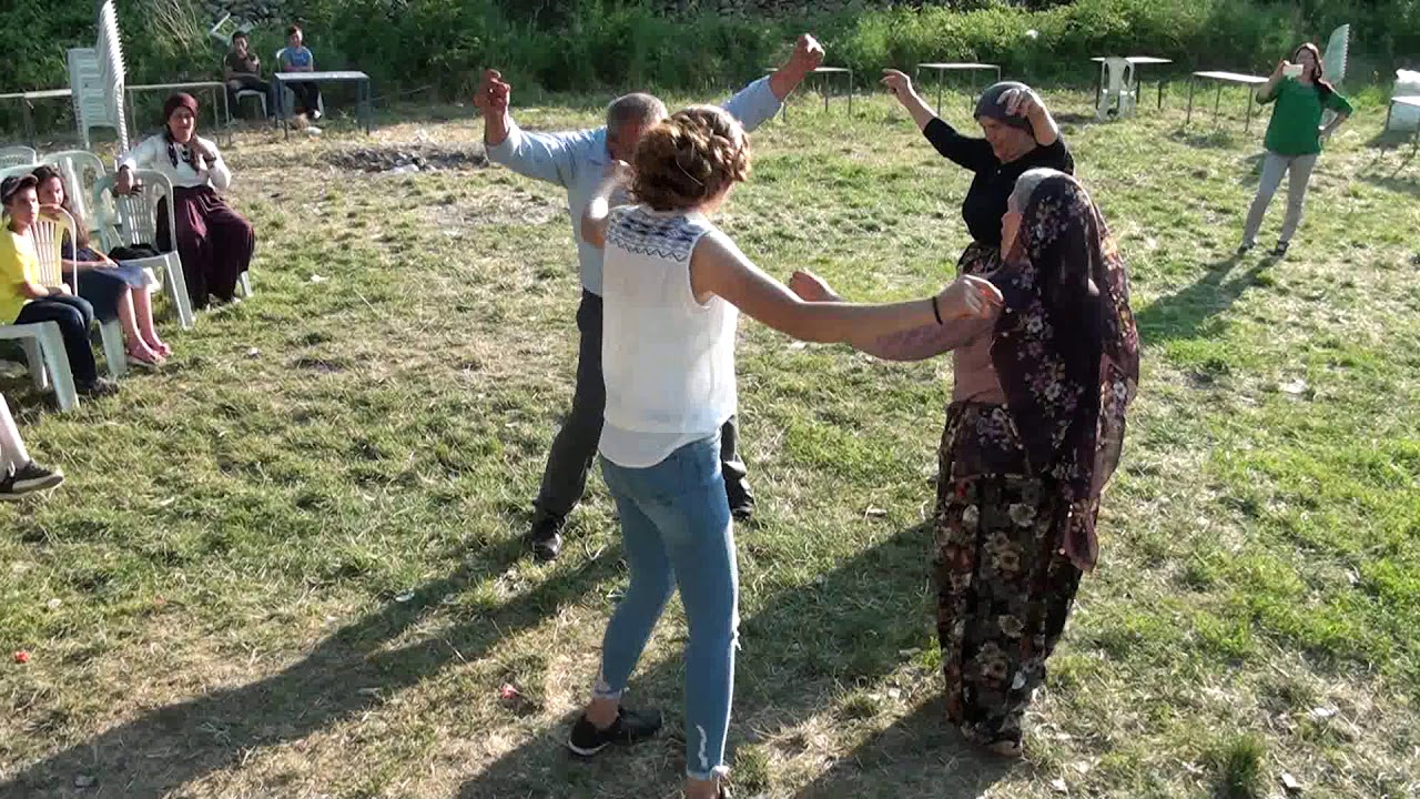 Akşehir Düğünleri / ( Bermende Zeybeği ) Akşehir'in Savaş Mahallesinde çekmiş olduğumuz erte çekimi