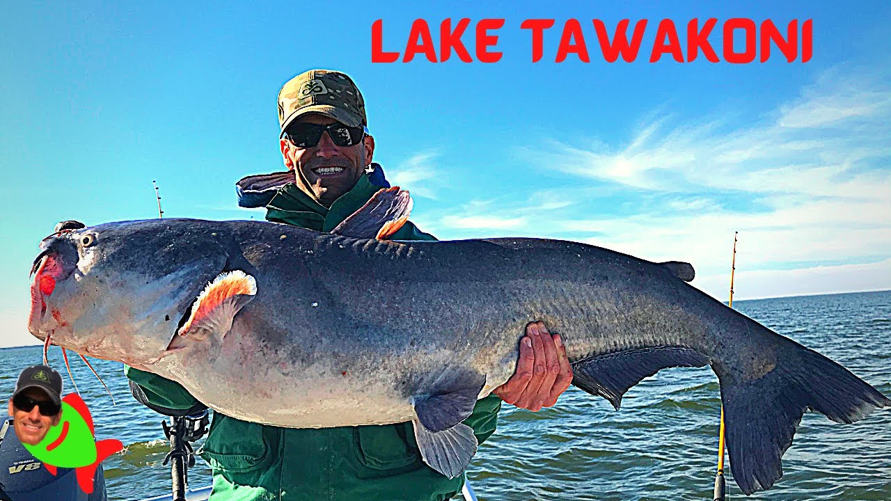 DRIFTING FOR BIG BLUE CATFISH  Lake Tawakoni catfishing