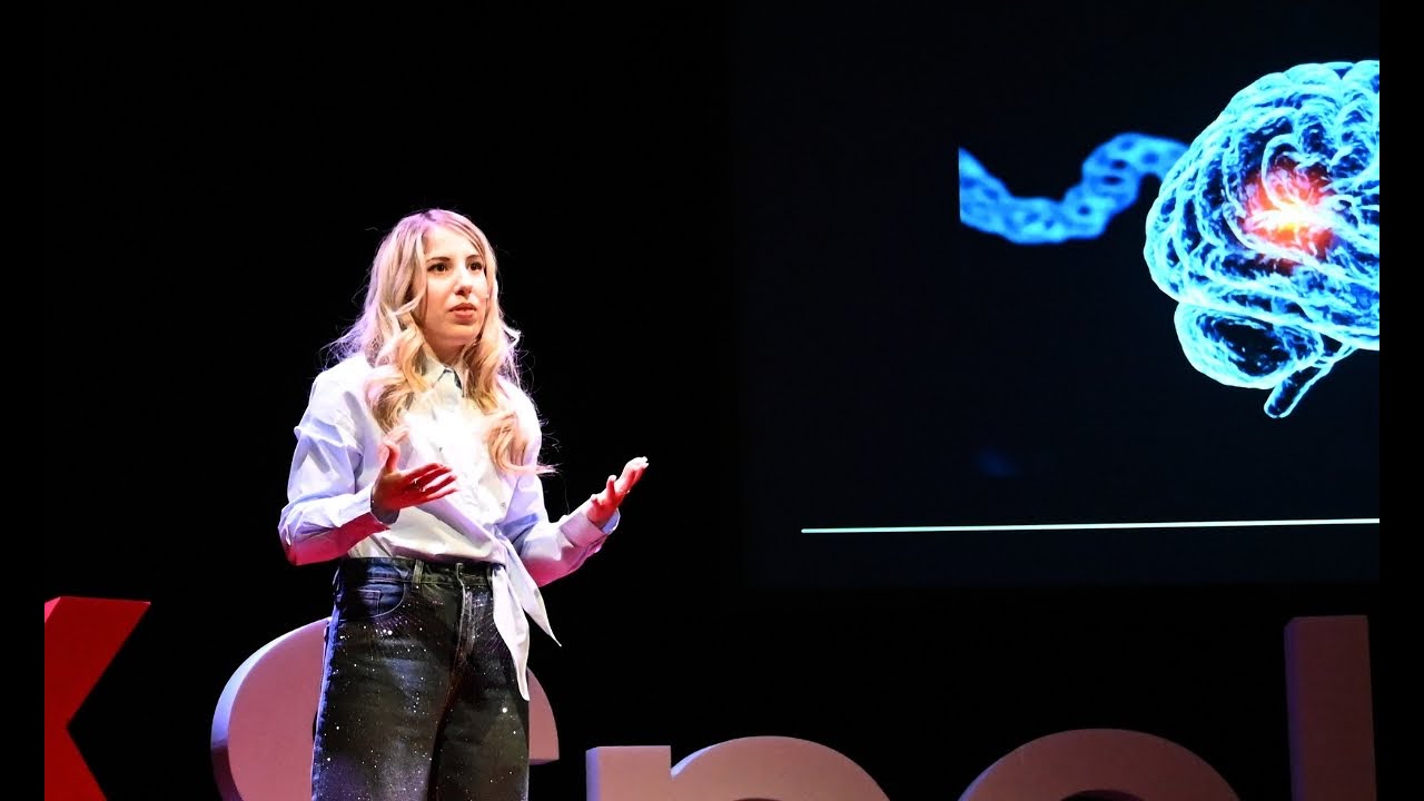 Fuori rotta, verso il futuro | Michela Cutigni | TEDxSpoleto