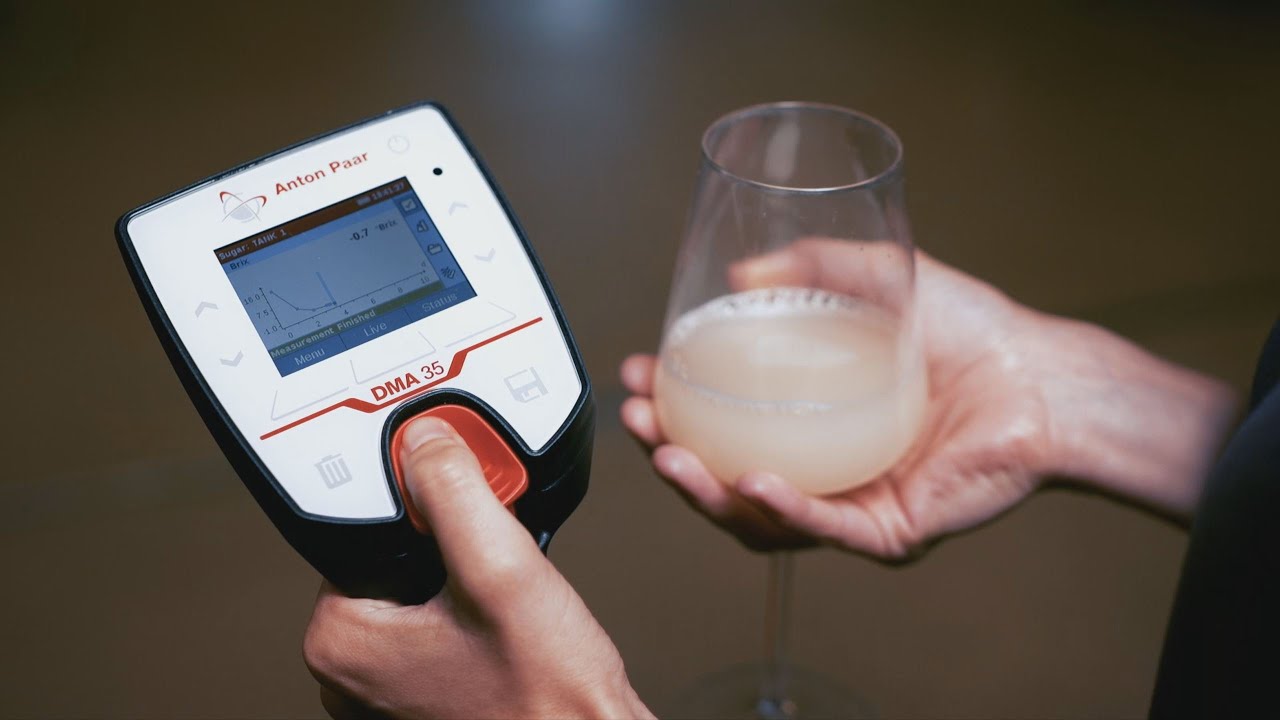 DMA 35 – The portable density meter for your wine | Anton Paar