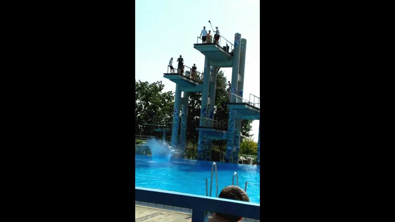 Lister Bad Hannover / Piscina / Sprung vom 10 Meter Turm 1 Tag Sommer im August 2012