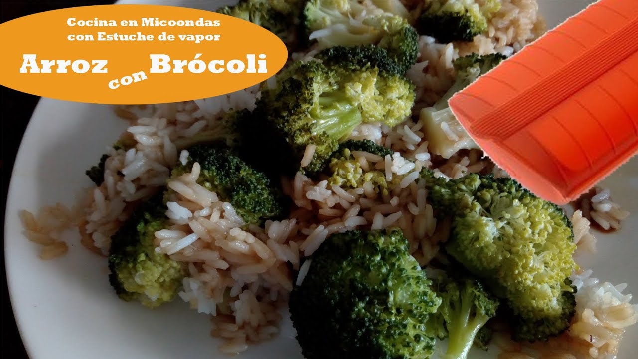 Arroz con brócoli. Cocina en micoondas con estuche de vapor Lékué