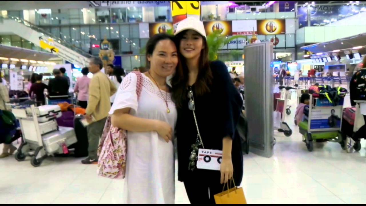 น้ำ AF11 รอขึ้นเครื่อง @สนามบินสุวรรณภูมิ