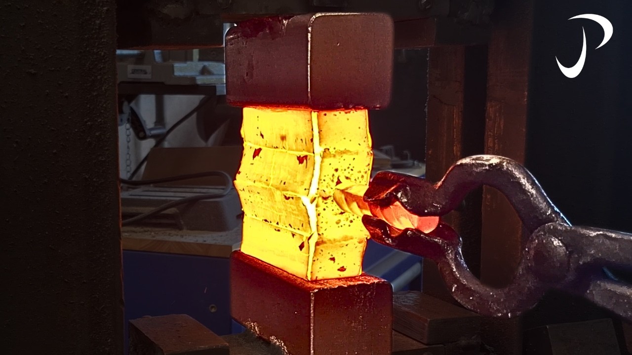Bold Damascus Pattern That Backfired