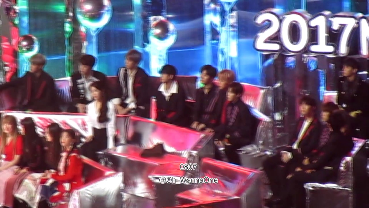 171202 MMA 가수석 Wanna One 워너원 Reaction to BTS