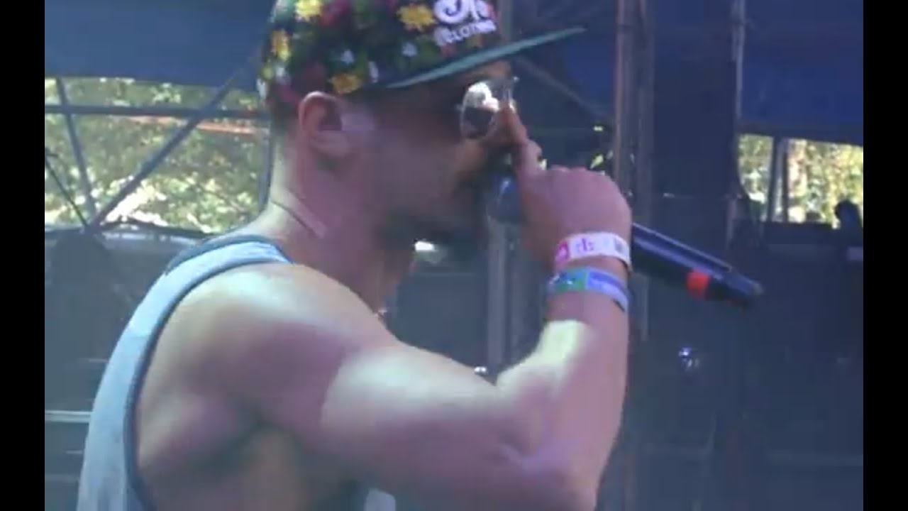 Akkezdet Phiai Live @ VOLT Fesztivál 2014 [Full Concert]