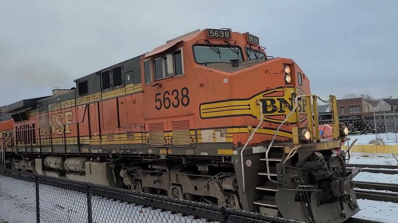 Railfanning BNSF Racetrack 1/16/26 w/ @SD70jack @CA-LNF E35