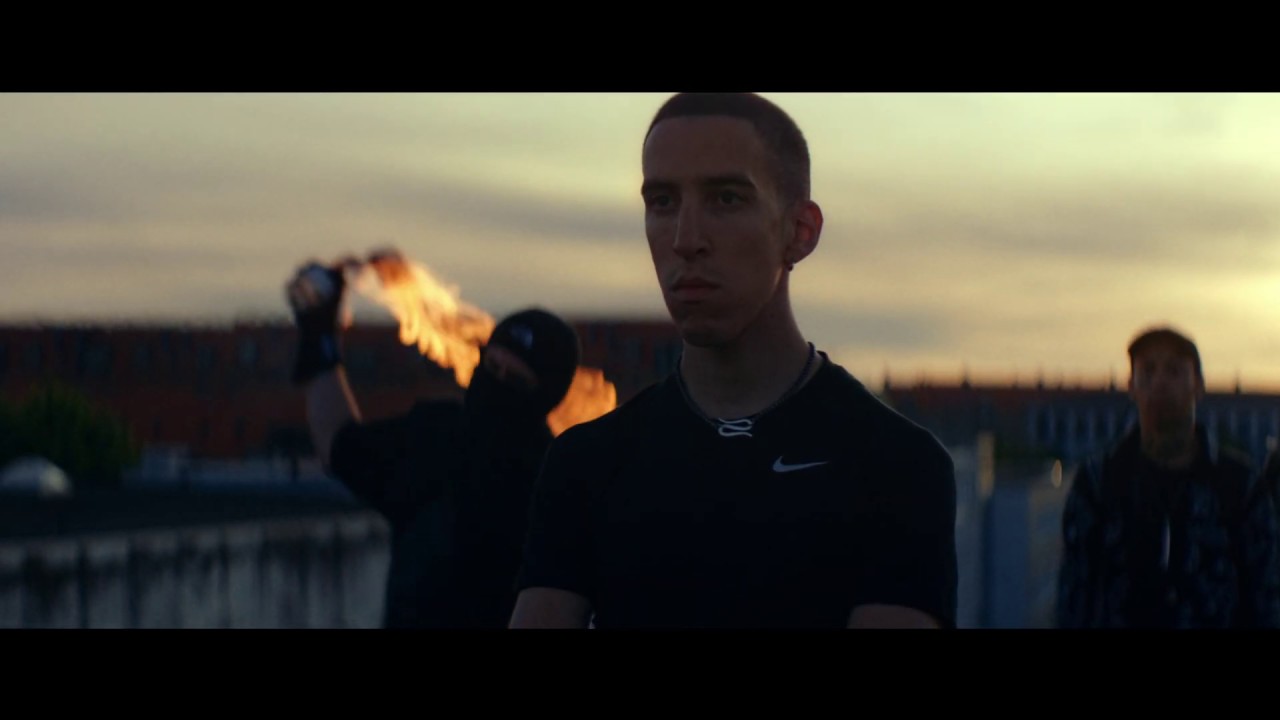 AV AV AV - NO STATUES (Official Video)