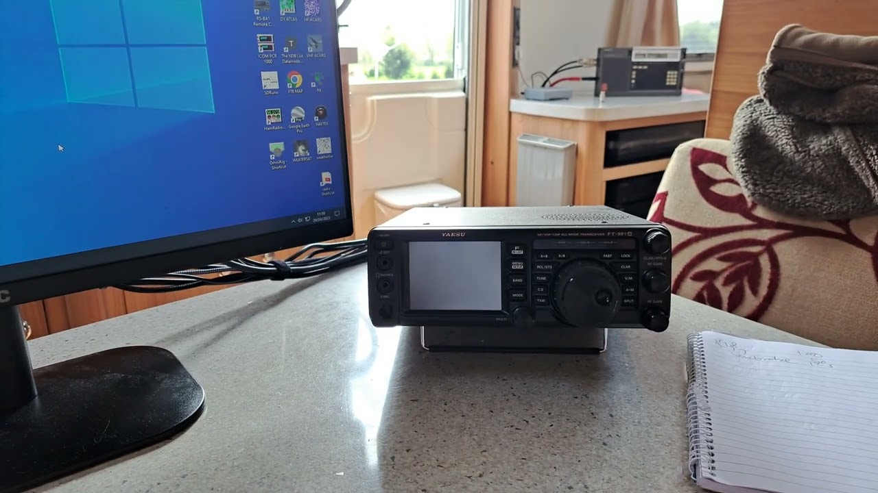 caravan radio. update. vhf airband yagi and wellbrook loop antennas sony icf-2001d yaesu ft-991a