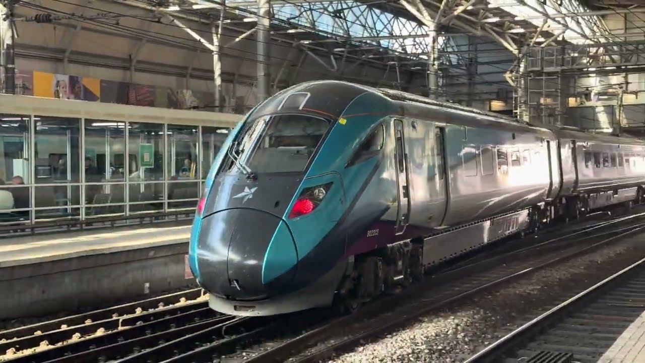 TRAINSPOTTING - Trans Pennine Express Class 802 NOVA1 (802203)