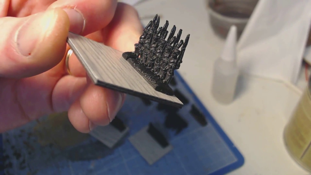 30 Peindre le 10mm Eskice miniature