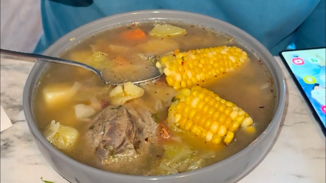 Caldo de res 🥩
