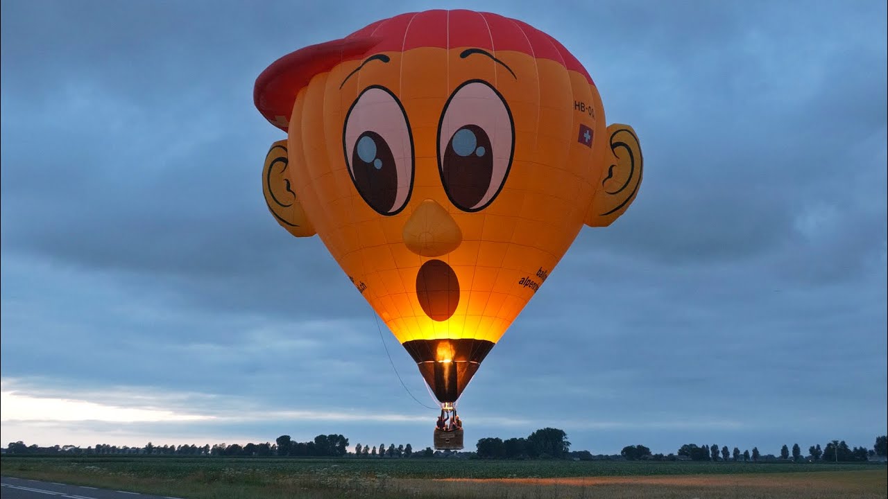 Landing Lucky Joe HB-QQJ special shape hot air balloon | Friese Ballonfeesten