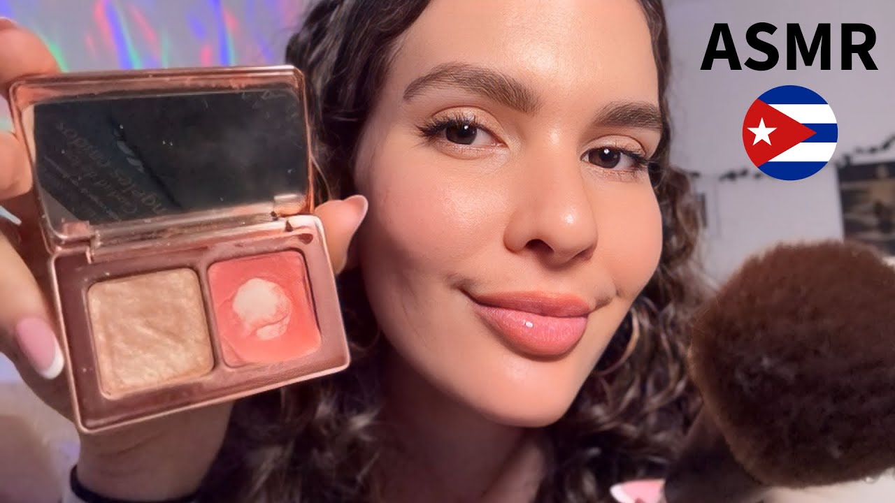 ASMR // Amiga cubana te maquilla para salir 🥰// sonidos de boca para dormir rápido 