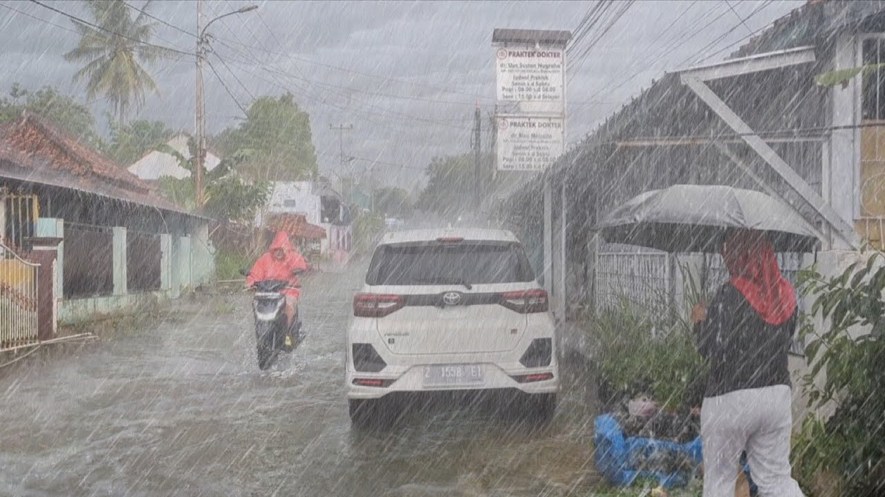 SUPER CRAZY RAIN! A VILLAGE PARADISE DESTROYED BY ASIA'S BIGGEST RAIN STORM AND WIND STORM