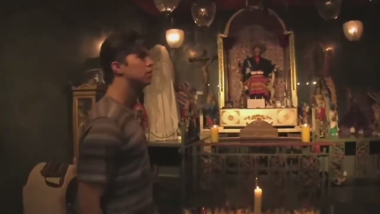 Paranormal Activity: The Marked Ones (2014) - Bot&aacute;nica (Deleted Scene)