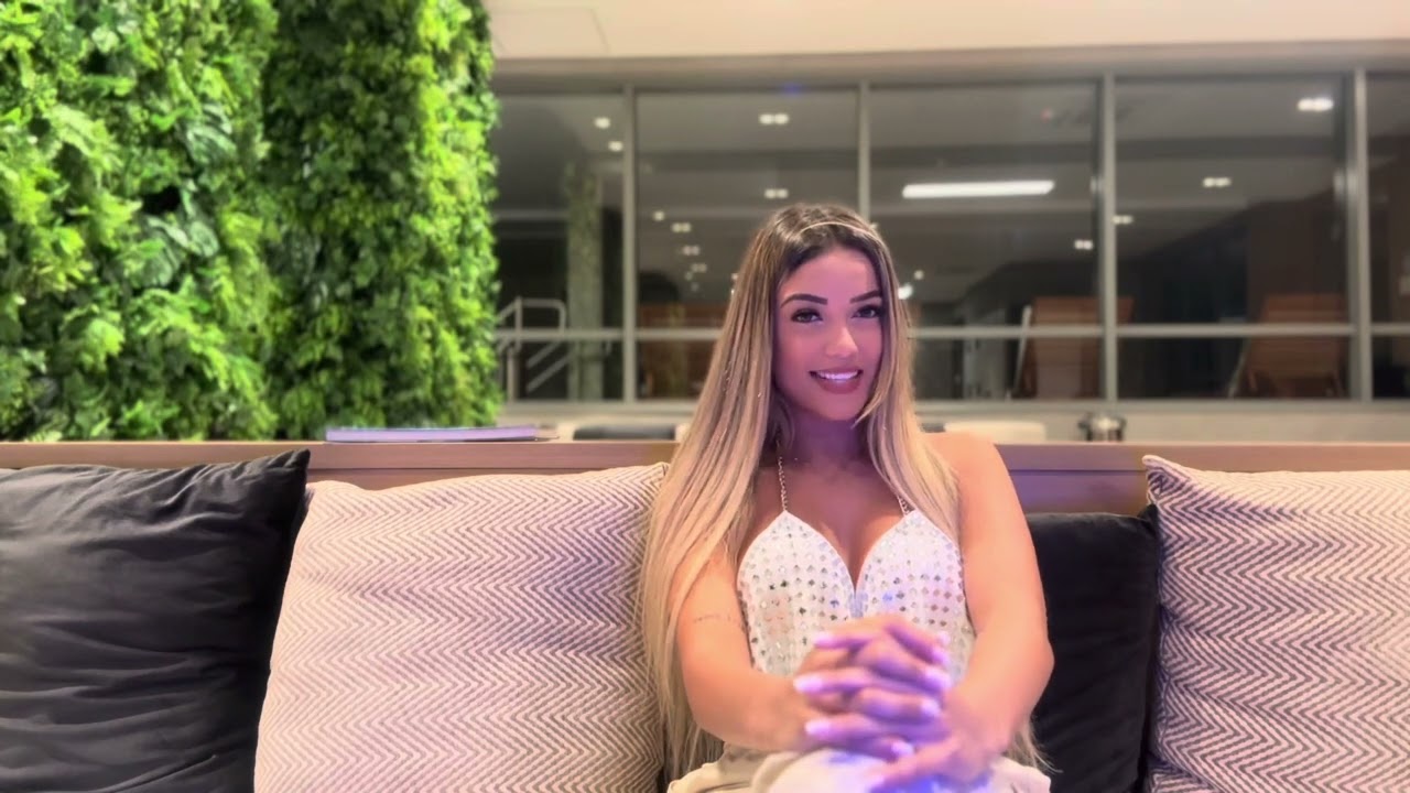 QUEM SOU EU? Karlyane menezes