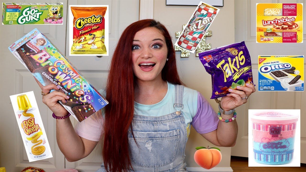 TEACHER TRIES HER STUDENTS FAVORITE SNACKS | TAKIS. HOT CHEETOS. LUNCHABLES &MORE