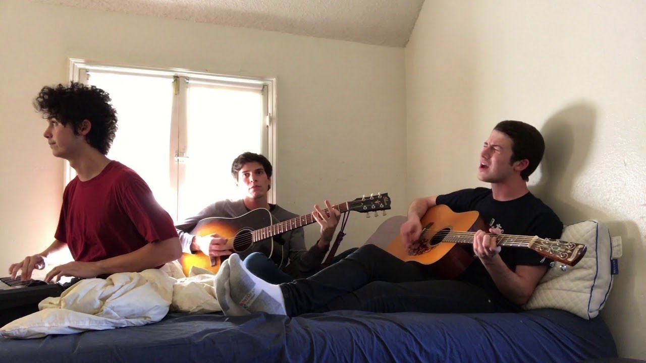 Wallows perform 