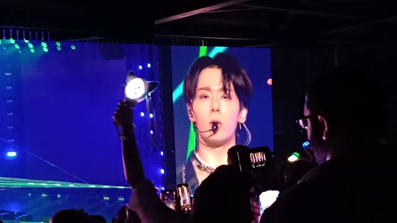 Oneus - No diggity at Music bank in Antwerp 20.4.2024