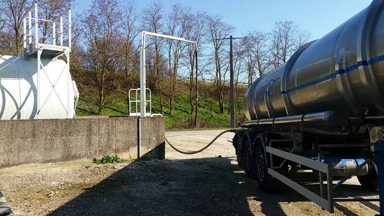 Transport Hubert d&eacute;potage d'engrais liquide.