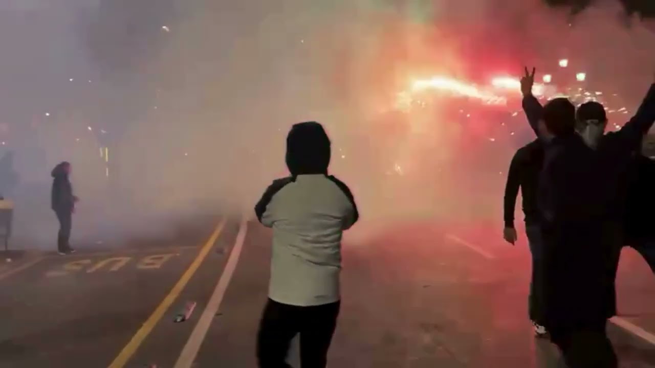 Top Channel/ Çfarë ndodhi në protestën Kombëtare, molotovë, gazlotjellës dhe përplasje me policinë
