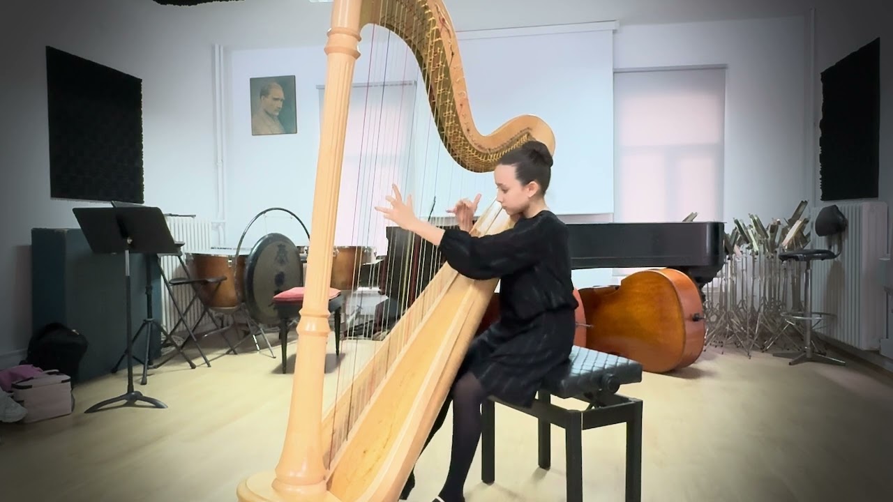 Peri Özmeral, Henriette Renié, 