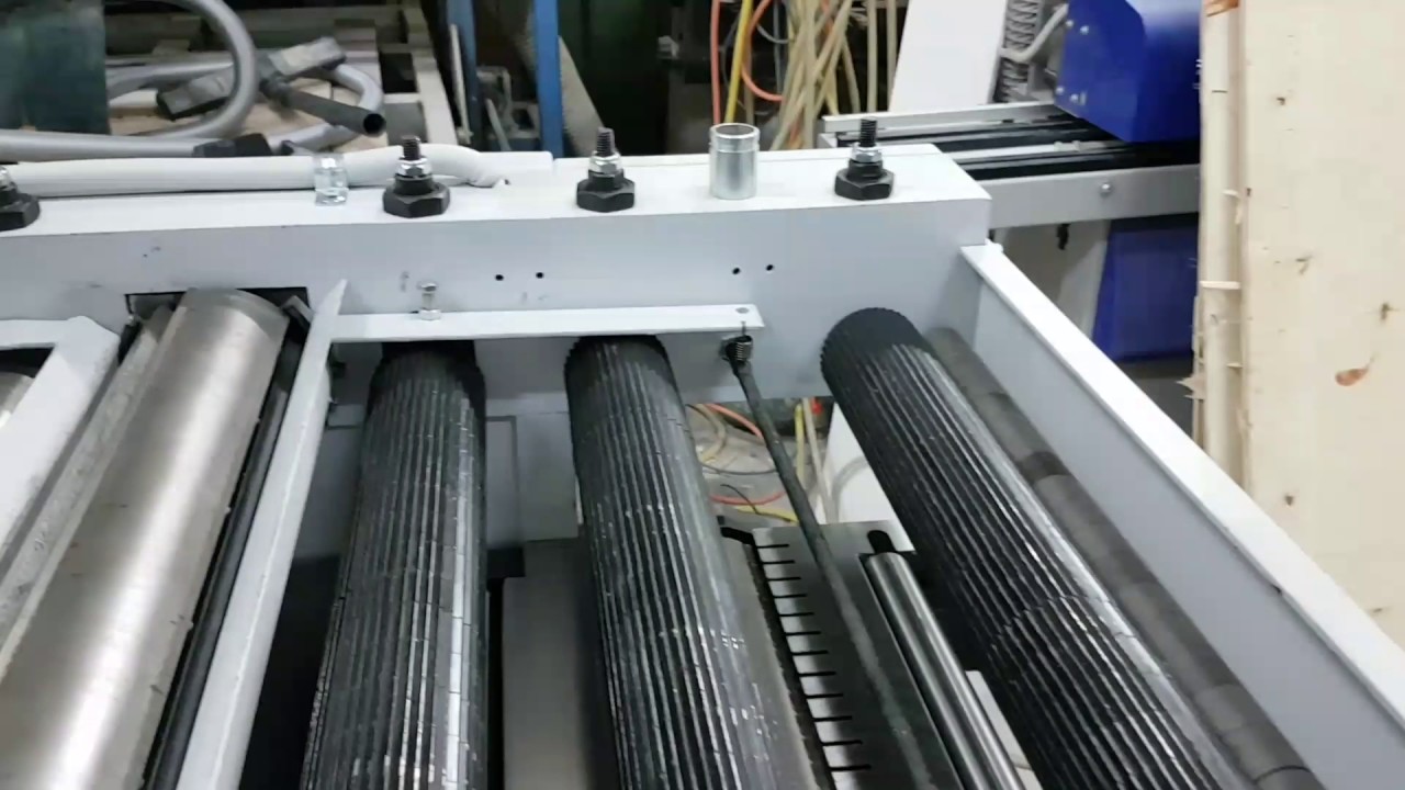Double sided thicknesser: walk around.