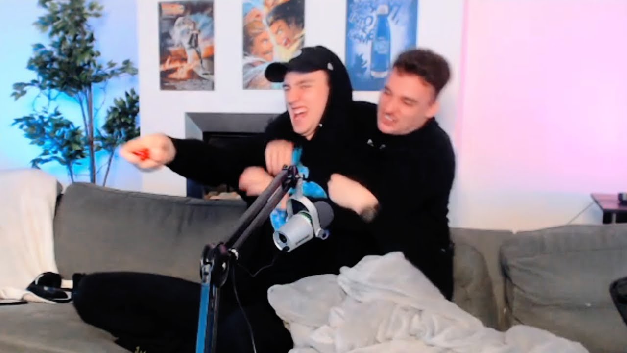 Clubhouse Games [Crayator vs BazzaGazza] | Feb 22 2021 |BazzaGazza