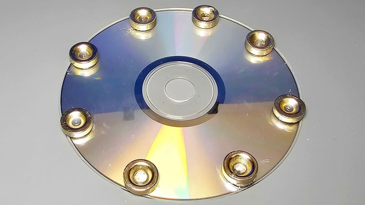 Inny projekt silnika wykorzystujący stary panel CD &mdash; prosty silnik domowej roboty