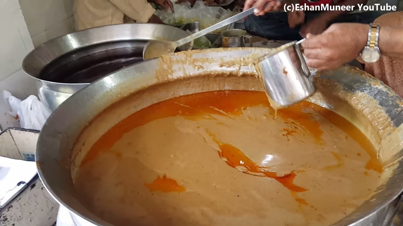 Waris Nihari Authentic | Slow Cooked Beef Stew | Best Tasting Nihari | Lahore Street Food II