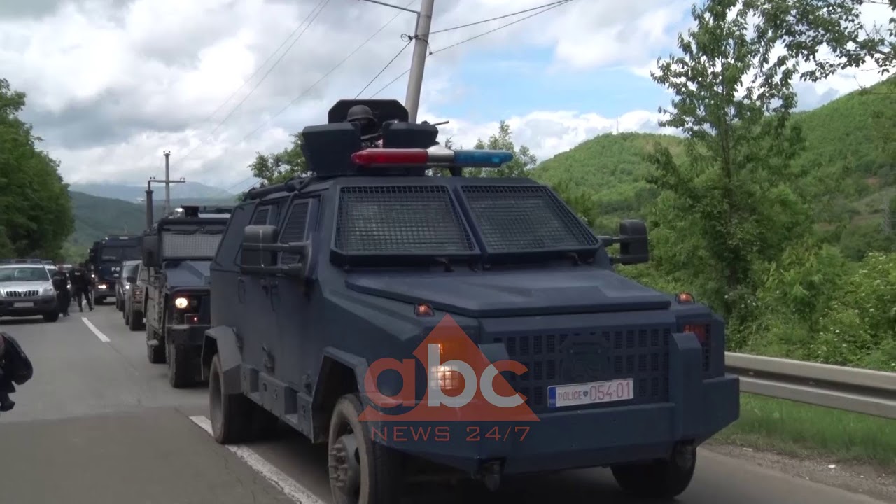 Plagosen 4 policise dhe dy banore serbe ne Veri te Kosoves | ABC News Albania