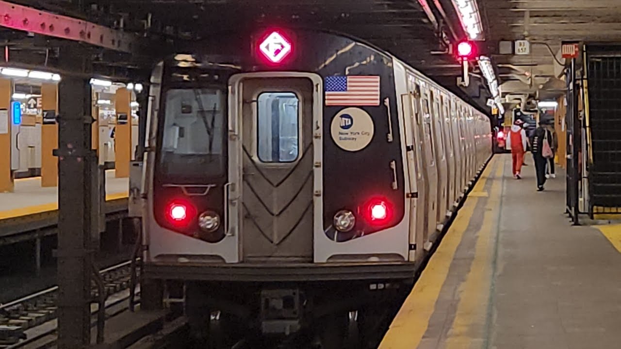 NYCT SUBWAY | Coney Island-Bound R160B Siemens (F) Express Train @ 7th Avenue