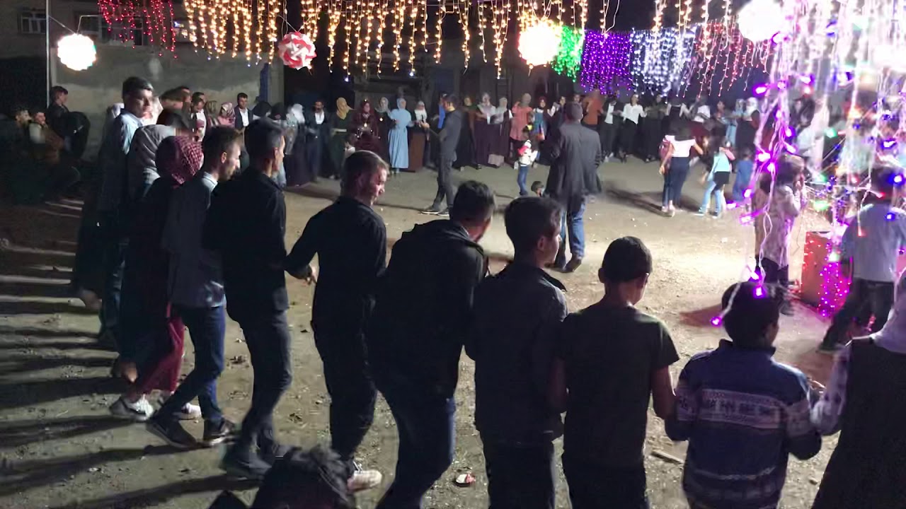 Grup Roj - Muhteşem Halay Şarkıları (Harun Roj)
