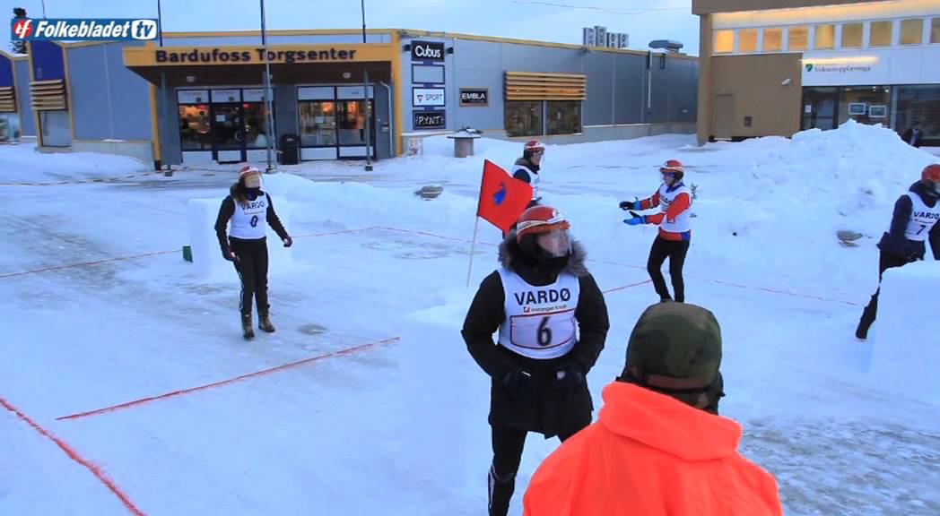 Stor iver med snøballer