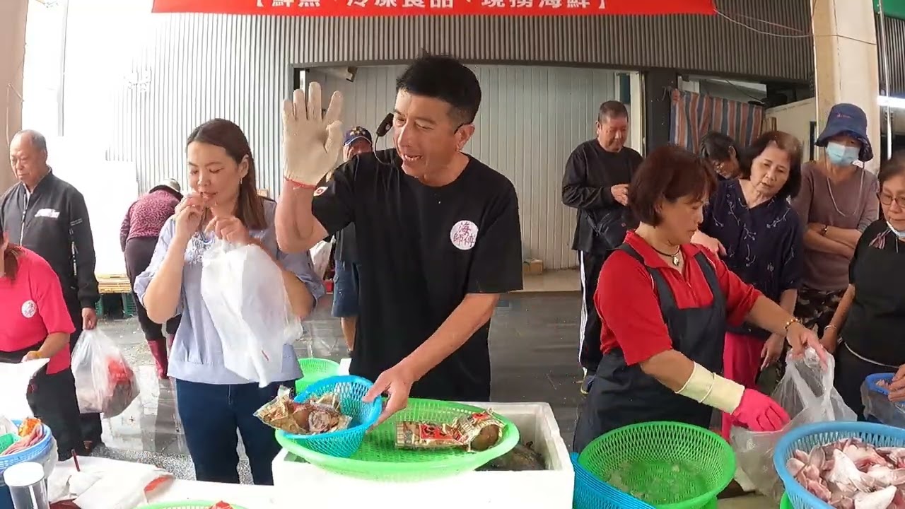 海師傅海鮮叫賣   週四大里場  台中市大里區鳳城街100號對面 #海鮮叫賣 #海師傅 #最帥叫賣大叔 #台中大里