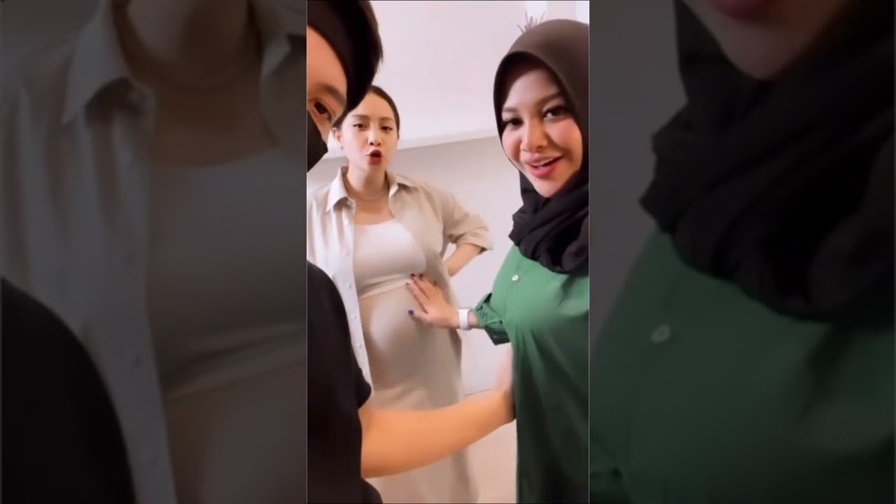 DUO BUMIL #shorts #attahalilintar #aurelhermansyah #atta #aurel #ah #babyah